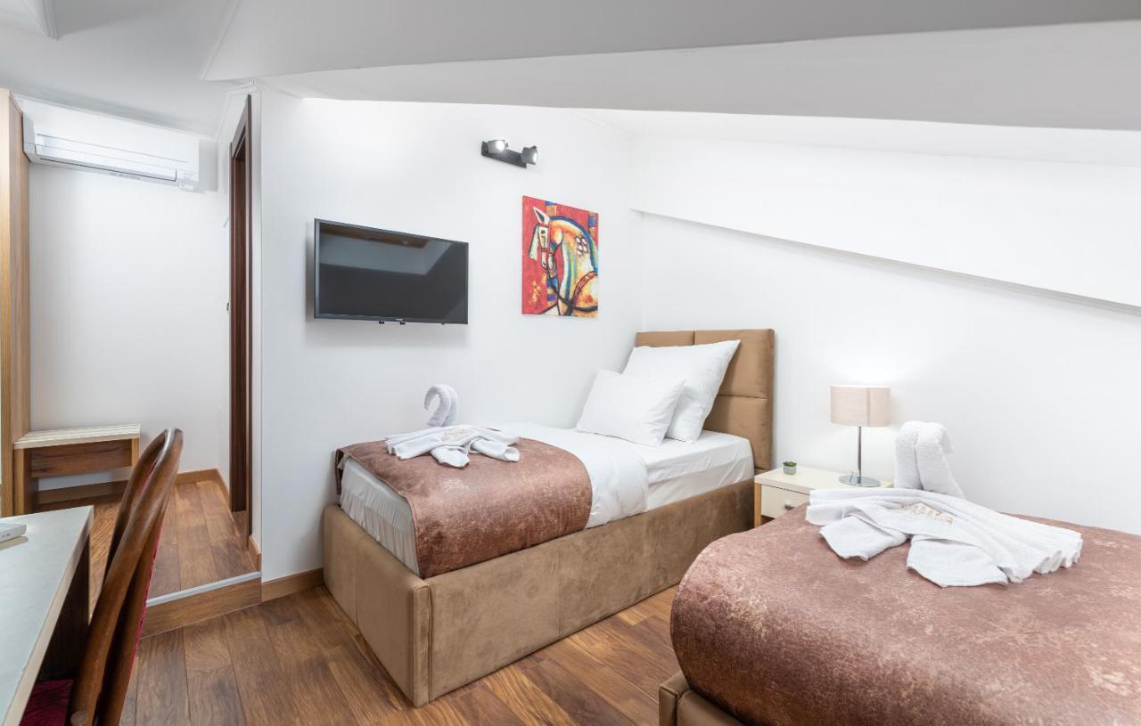Hotel Dua Residence Пореч Экстерьер фото