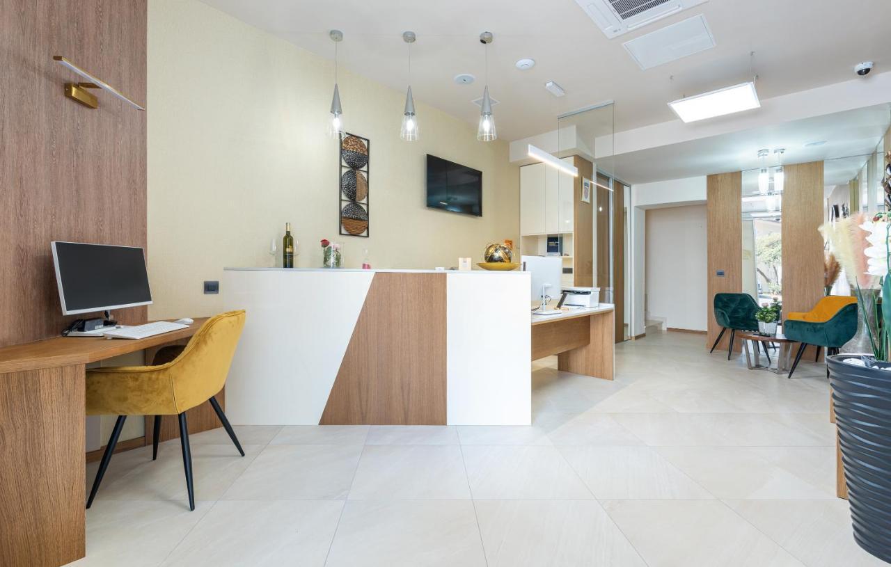 Hotel Dua Residence Пореч Экстерьер фото