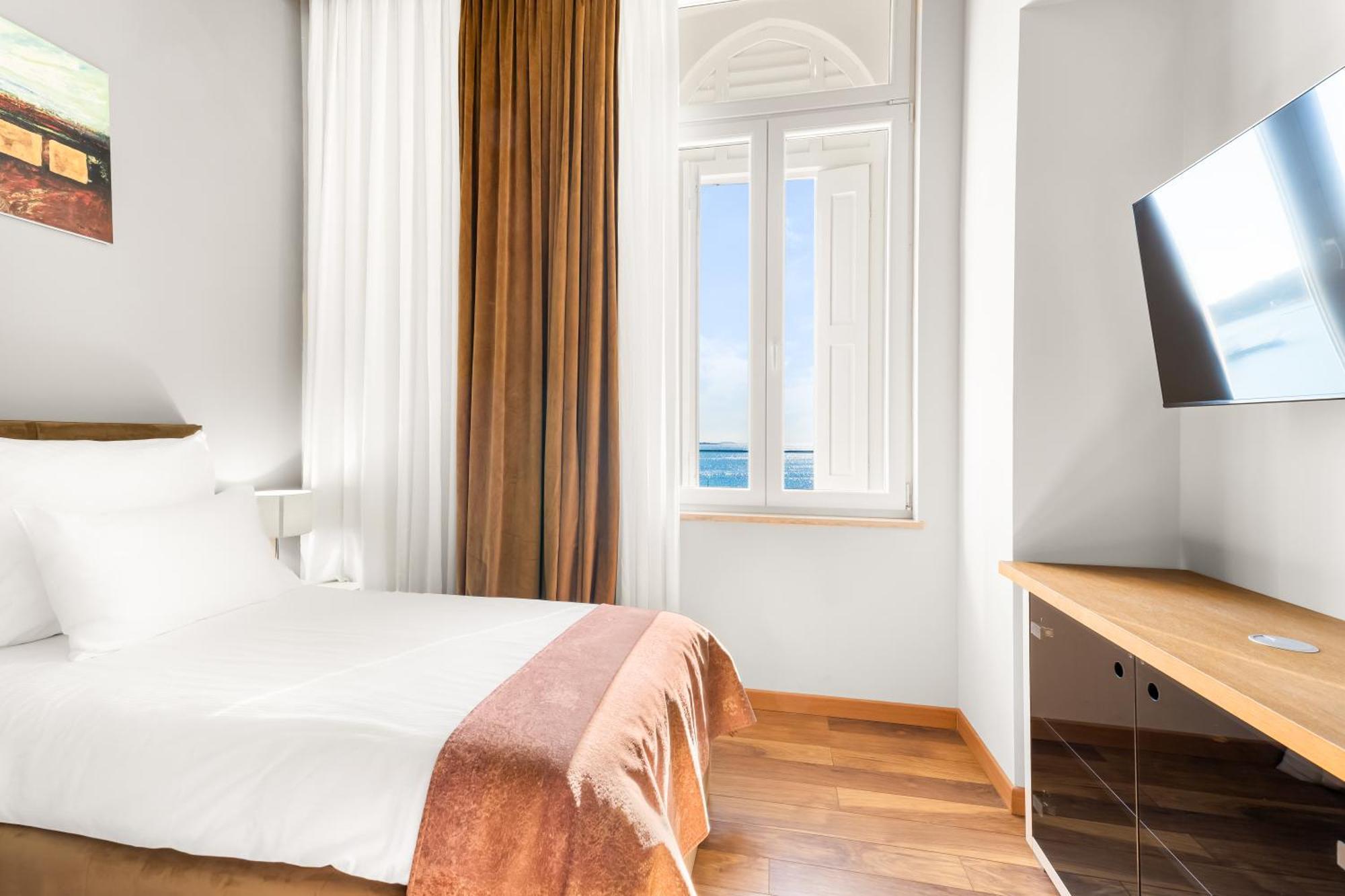 Hotel Dua Residence Пореч Экстерьер фото